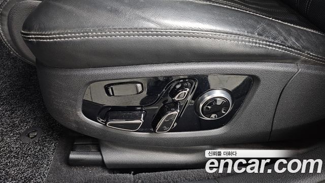 Genesis EQ900 3.8 GDI AWD Luxury 2018 — фото 31