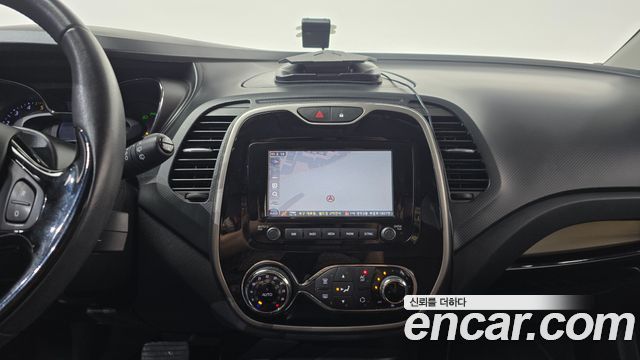 Renault Korea QM3 LE 2015 — фото 13