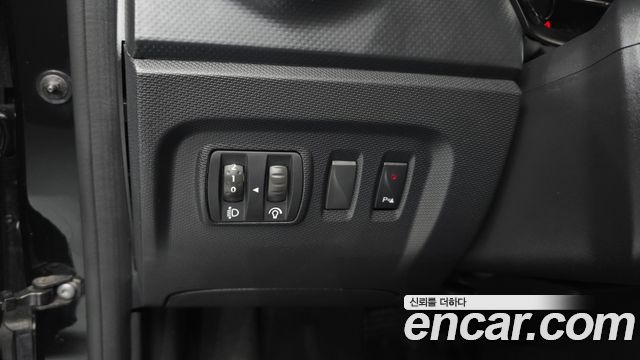 Renault Korea QM3 LE 2015 — фото 16