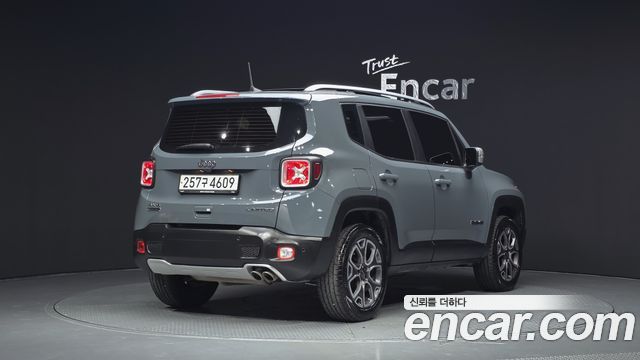 Jeep Renegade 2.0 Diesel Limited AWD 2018 — фото 2