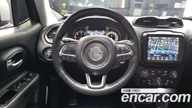 Jeep Renegade 2.0 Diesel Limited AWD 2018 — фото 17