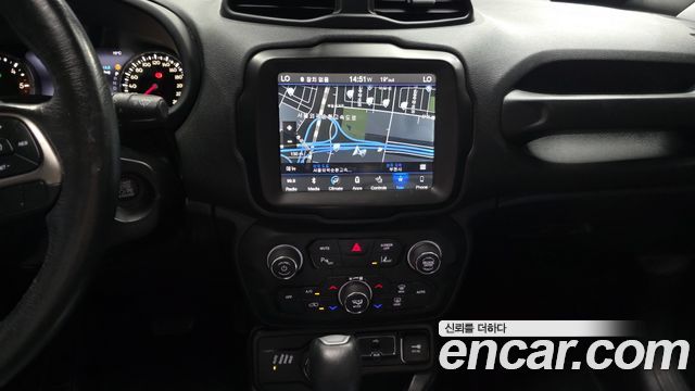 Jeep Renegade 2.0 Diesel Limited AWD 2018 — фото 18