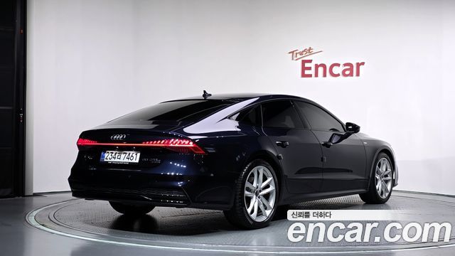 Audi A7 (4K) 55 TFSI e Quattro Premium 2023 — фото 2