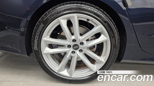 Audi A7 (4K) 55 TFSI e Quattro Premium 2023 — фото 5
