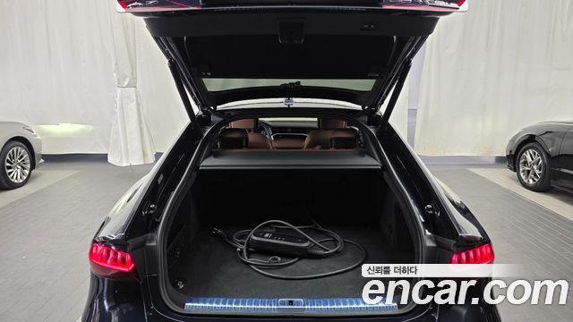 Audi A7 (4K) 55 TFSI e Quattro Premium 2023 — фото 24