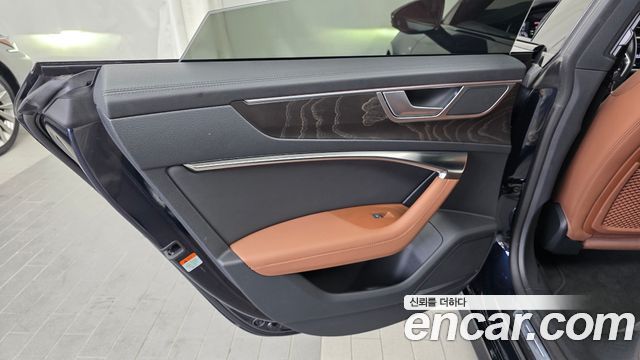 Audi A7 (4K) 55 TFSI e Quattro Premium 2023 — фото 31