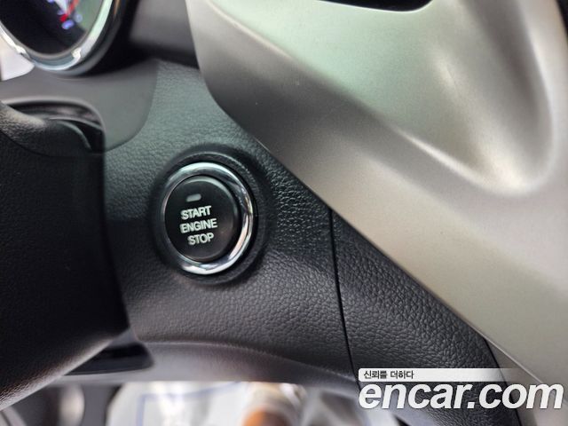 KG Mobility (SsangYong) Tivoli LX 2WD HI-DLX 2016 — фото 19