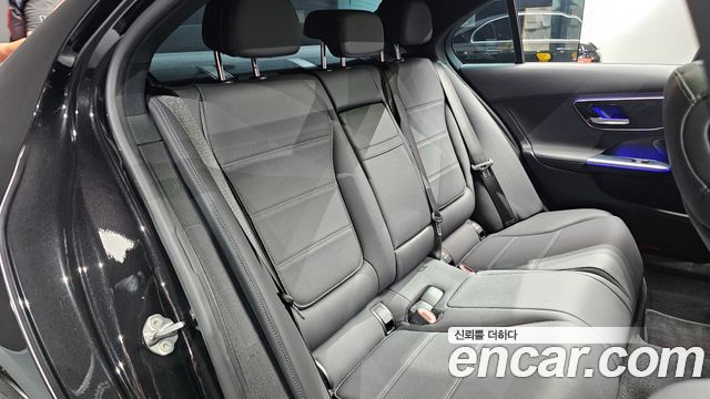 Mercedes-Benz C-Class (W206) C200 Avantgarde 2023 — фото 11