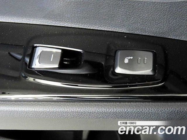 KG Mobility (SsangYong) Beautiful Korando Gasoline 1.5 2WD C5 Plus 2022 — фото 17