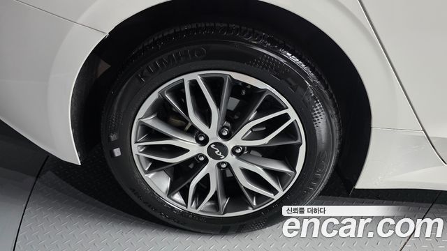 Kia K5 (III) 2.0 Prestige 2023 — фото 5