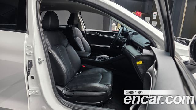 Kia K5 (III) 2.0 Prestige 2023 — фото 11