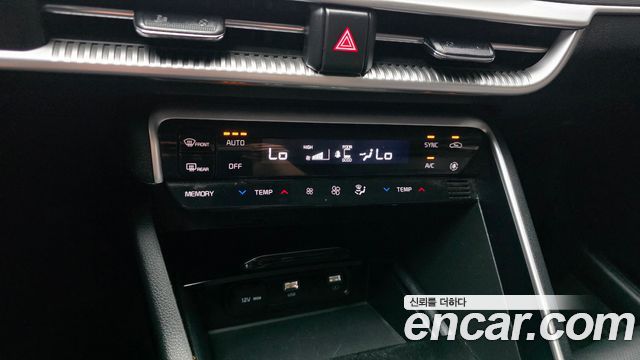 Kia K5 (III) 2.0 Prestige 2023 — фото 17