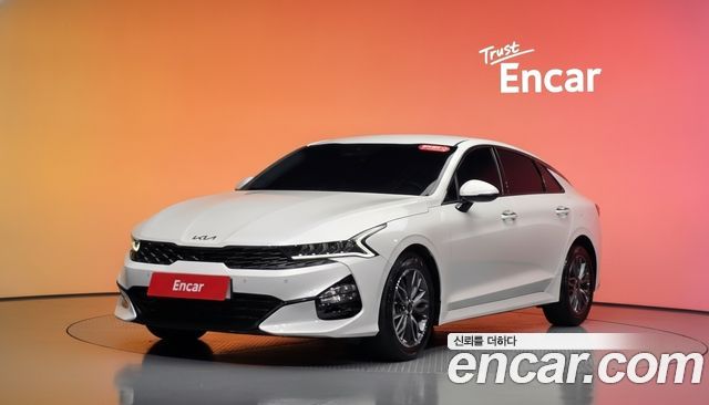 Kia K5 (III) 2.0 Prestige 2023 — фото 1