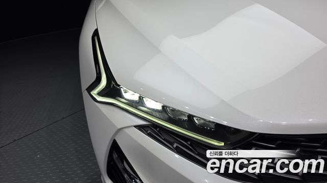 Kia K5 (III) 2.0 Prestige 2023 — фото 22