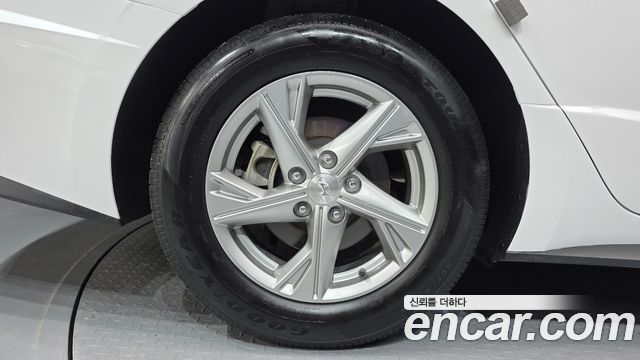 Hyundai Sonata (DN8) 2.0 LPG(rental car) Smart 2021 — фото 5