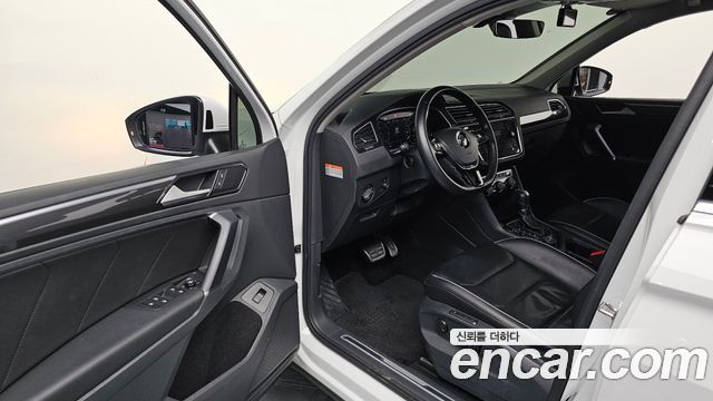 Volkswagen Tiguan (II) 2.0 TDI 4Motion Prestige 2018 — фото 10