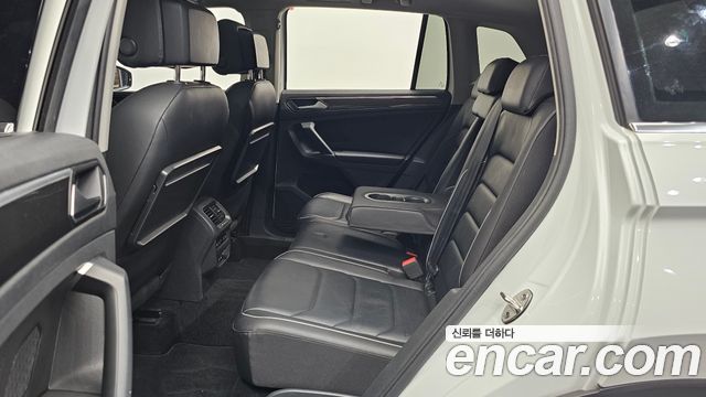 Volkswagen Tiguan (II) 2.0 TDI 4Motion Prestige 2018 — фото 16
