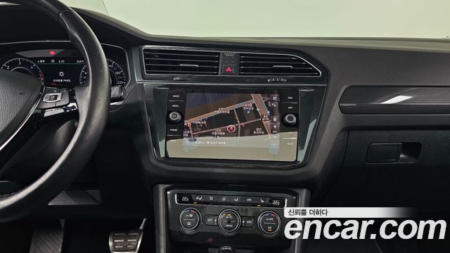 Volkswagen Tiguan (II) 2.0 TDI 4Motion Prestige 2018 — фото 18