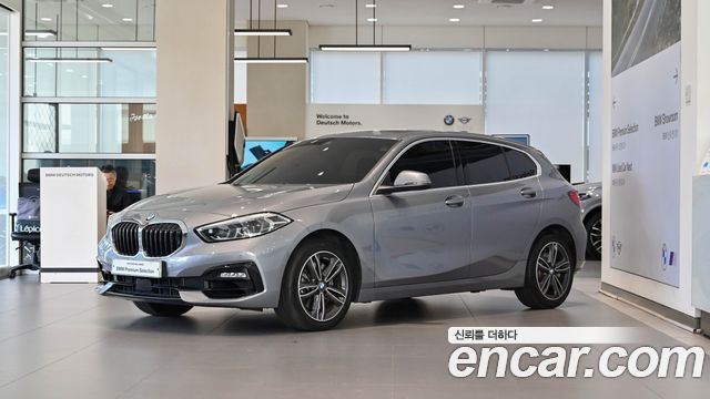 BMW 1 Series (F40) 120i Sports