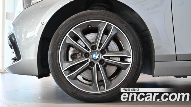 BMW 1 Series (F40) 120i Sports 2023 — фото 5
