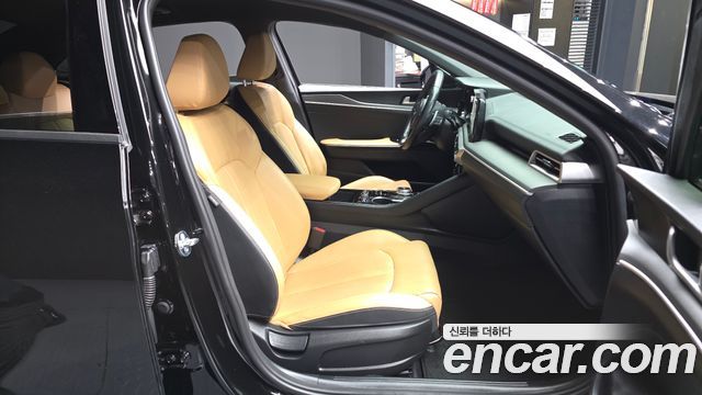 Kia K5 (III) 2.0 Prestige 2023 — фото 11