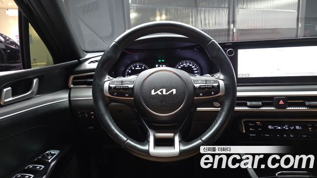 Kia K5 (III) 2.0 Prestige 2023 — фото 13