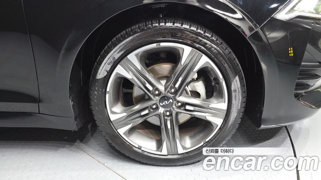 Kia K5 (III) 2.0 Prestige 2023 — фото 21