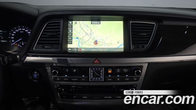 Genesis G80 3.3 GDI AWD Premium Luxury 2018 — фото 15