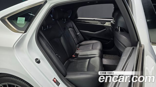 Genesis G80 3.3 GDI AWD Premium Luxury 2018 — фото 26