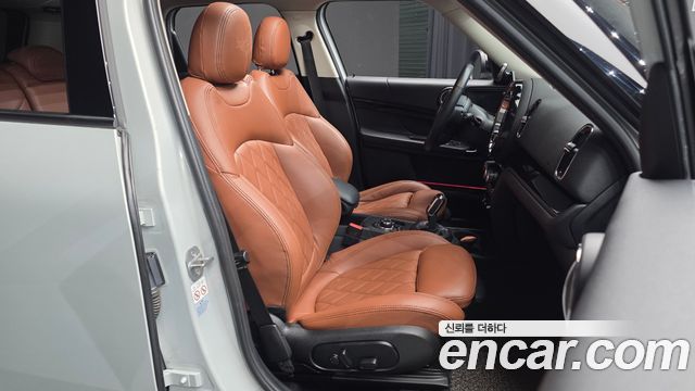 MINI Cooper Countryman Classic 2nd 2023 — фото 12