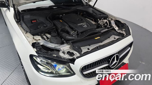 Mercedes-Benz E-Class (W213) E300 AMG Line 2019 — фото 6