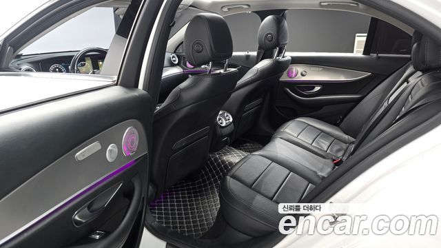 Mercedes-Benz E-Class (W213) E300 AMG Line 2019 — фото 15
