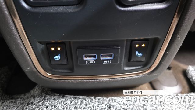 Jeep Grand Cherokee 3.0 Diesel Overland Summit WK2 2015 — фото 18
