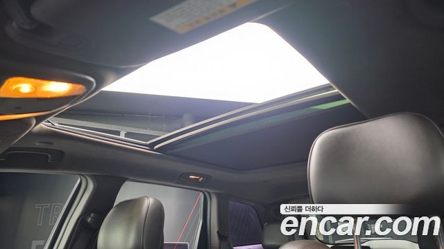Jeep Grand Cherokee 3.0 Diesel Overland Summit WK2 2015 — фото 19