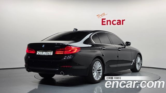 BMW 5 Series (G30) 530i Luxury Plus 2018 — фото 2