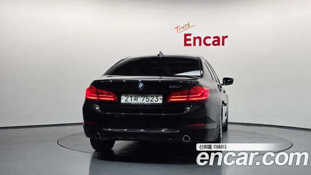 BMW 5 Series (G30) 530i Luxury Plus 2018 — фото 4