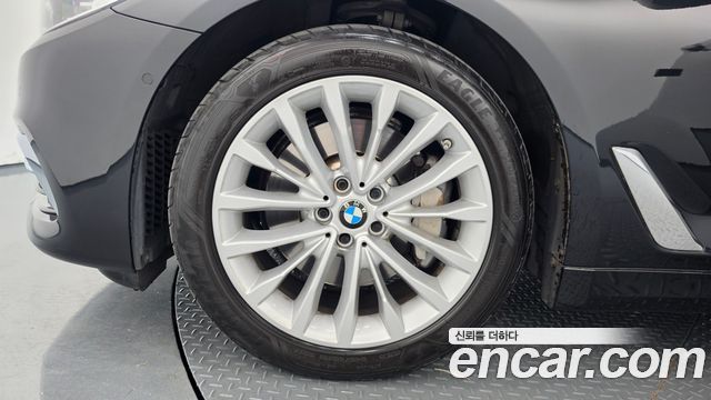 BMW 5 Series (G30) 530i Luxury Plus 2018 — фото 5