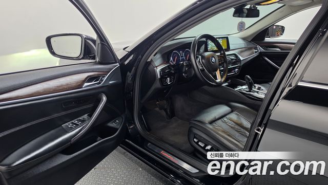 BMW 5 Series (G30) 530i Luxury Plus 2018 — фото 10
