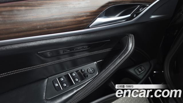 BMW 5 Series (G30) 530i Luxury Plus 2018 — фото 20