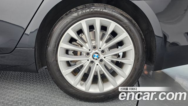 BMW 5 Series (G30) 530i Luxury Plus 2018 — фото 21