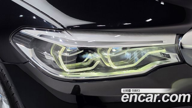 BMW 5 Series (G30) 530i Luxury Plus 2018 — фото 22