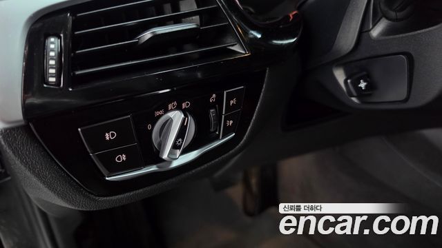 BMW 5 Series (G30) 530i Luxury Plus 2018 — фото 27