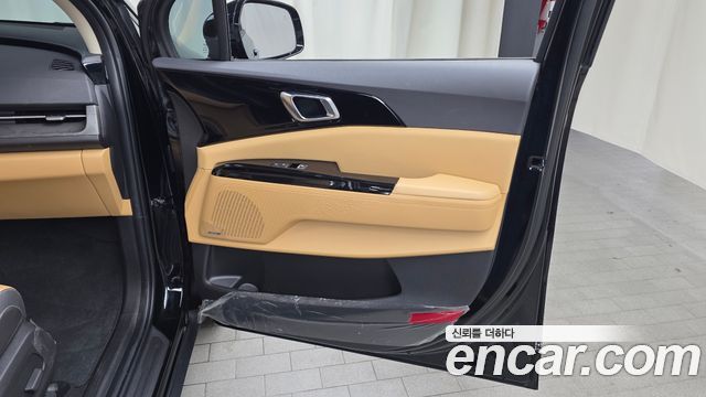 Kia Carnival (IV) Gasoline 7-Seater Noblesse 2023 — фото 25