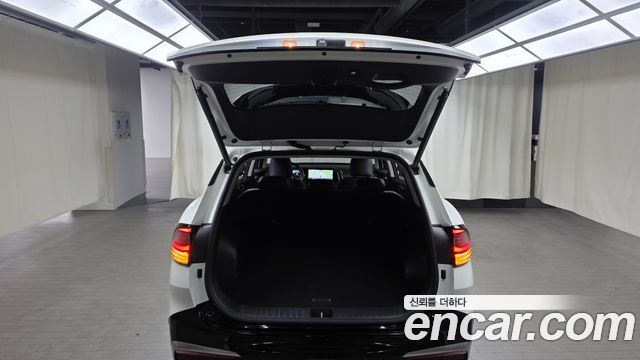Kia Sportage Hybrid (V) Nobleless 2WD 2023 — фото 17