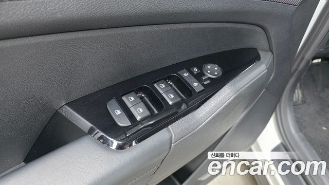 Kia Sportage Hybrid (V) Nobleless 2WD 2023 — фото 29