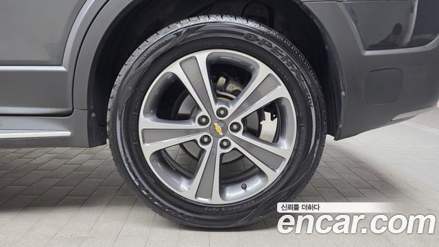 Chevrolet Captiva 2WD LTZ 2018 — фото 21