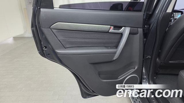Chevrolet Captiva 2WD LTZ 2018 — фото 25