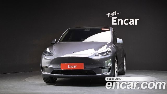 Tesla Model Y RWD 2024 — фото 3