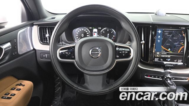 Volvo XC60 (II) D5 Inscription 2019 — фото 13