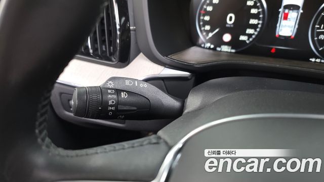 Volvo XC60 (II) D5 Inscription 2019 — фото 29